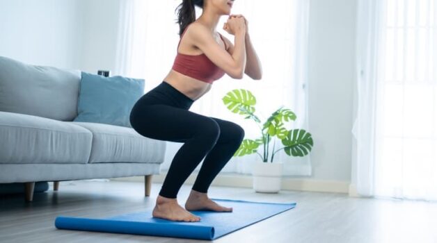 【簡単・女性向け】体幹トレーニングで痩せやすく！おすすめ自宅トレーニング